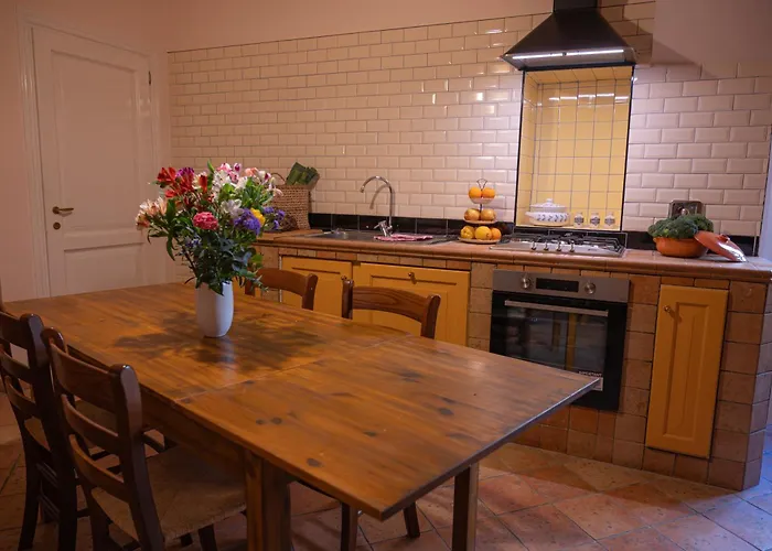 Trasteverehome - Bright 5br Character In Trastevere With Lift Apartment