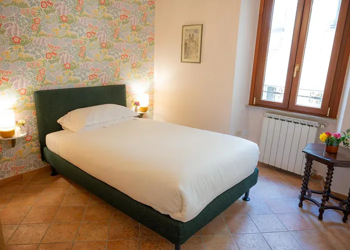 Apartment Trasteverehome - Bright 5br Character In Trastevere With Lift *