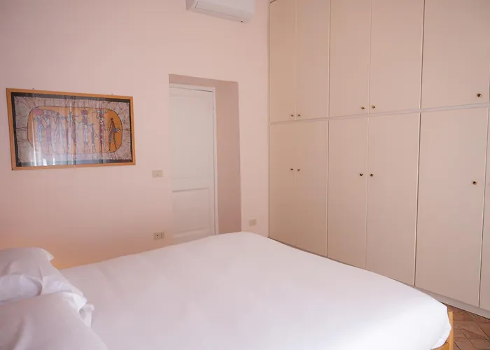 Trasteverehome - Bright 5br Character In Trastevere With Lift * Rome