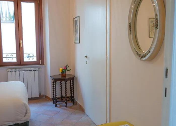 Apartment Trasteverehome - Bright 5br Character In Trastevere With Lift *