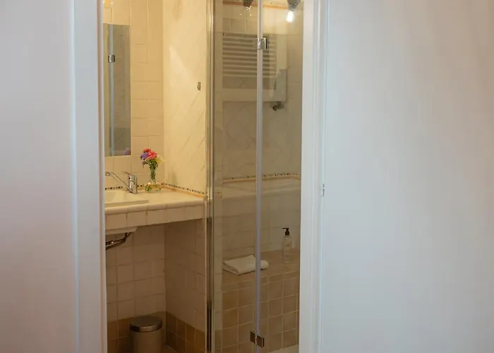 Apartment Trasteverehome - Bright 5br Character In Trastevere With Lift *