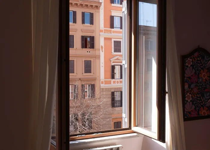 Trasteverehome - Bright 5br Character In Trastevere With Lift *