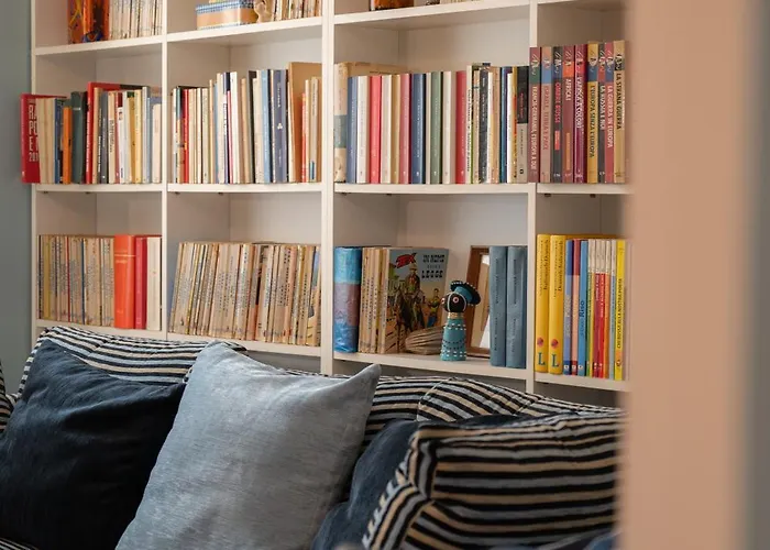 Apartment Trasteverehome - Bright 5br Character In Trastevere With Lift *