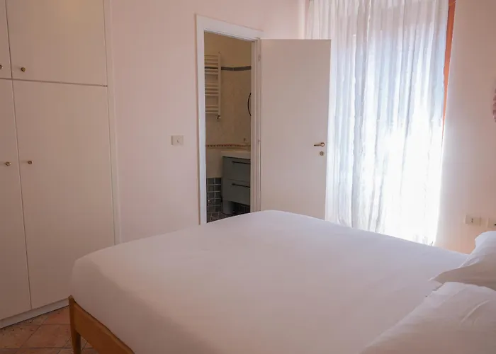 Trasteverehome - Bright 5br Character In Trastevere With Lift Appartement