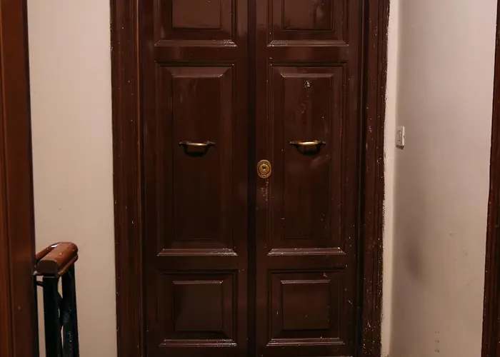 Apartment Trasteverehome - Bright 5br Character In Trastevere With Lift *