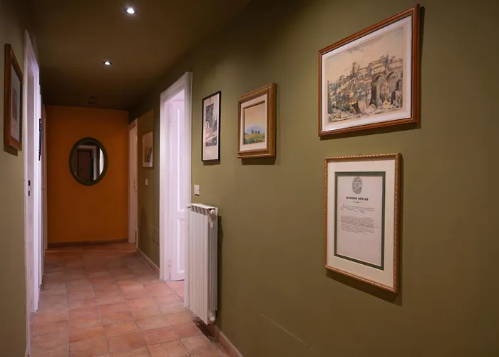 Trasteverehome - Bright 5br Character In Trastevere With Lift *
