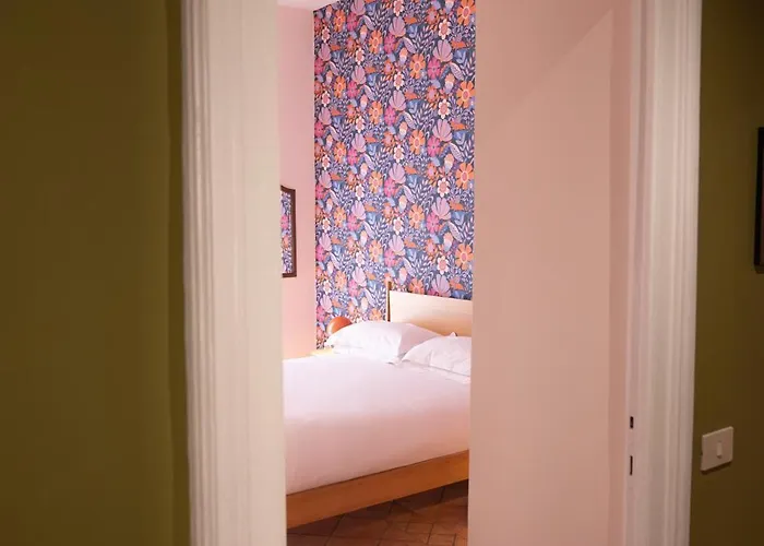 Trasteverehome - Bright 5br Character In Trastevere With Lift * Rom